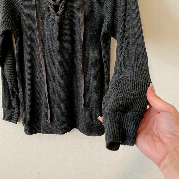 VELVET Graham and Spencer Gray Billow Lace up V-Front Long Sleeve Jersey Top XS - Picture 7 of 11